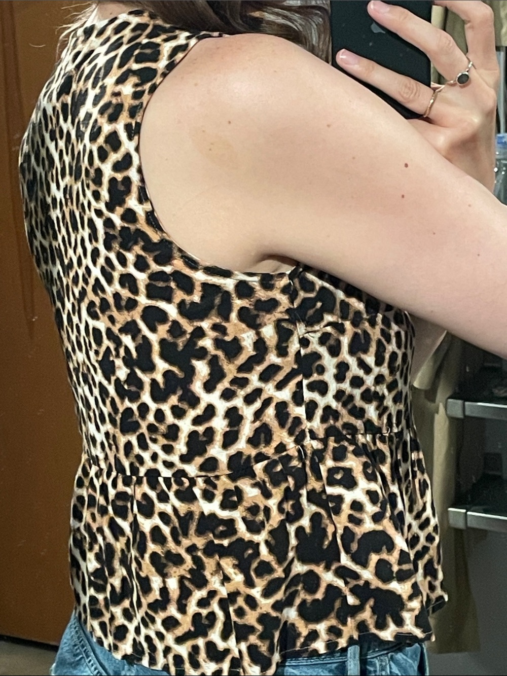 Leopard tie front vest - Picture 9 of 9